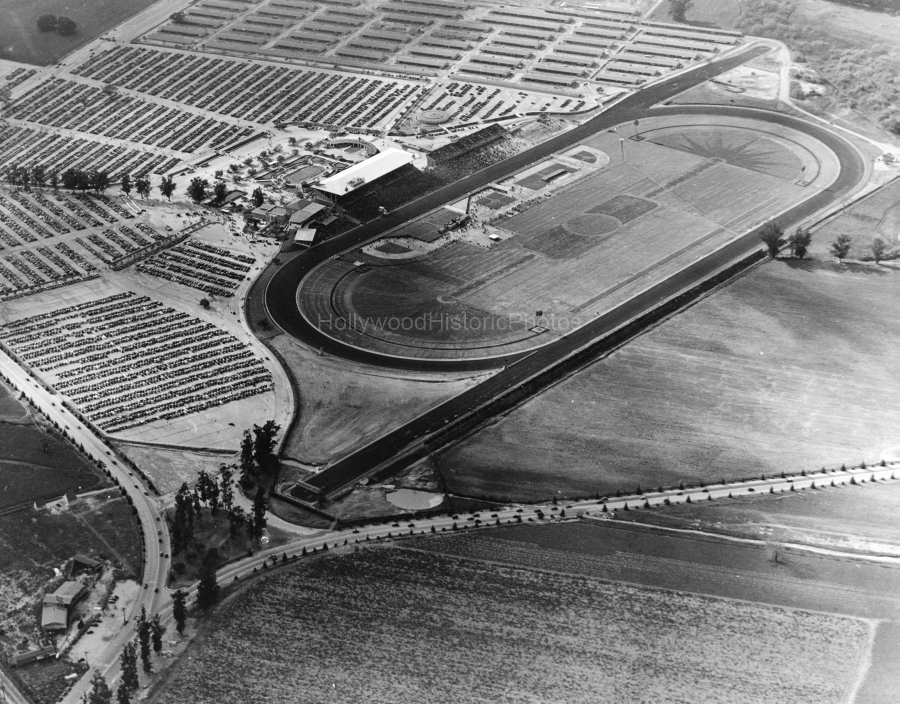 Santa Anita Race Track 1938 2 Arcadia wm.jpg